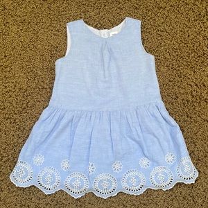 Baby Gap size 2 adorable linen blue dress with white embroidery